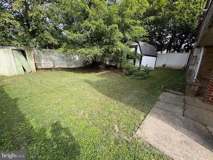 Property Photo: 609 E Hortter Place PA 19119