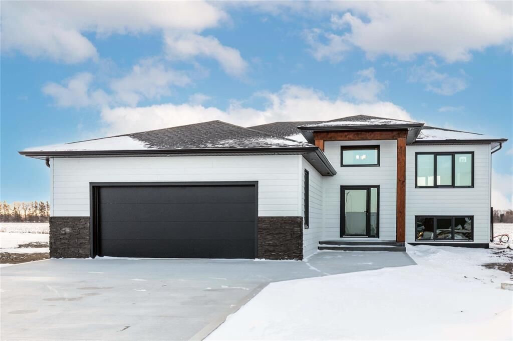 Property Photo:  39 Carrera Cove  MB R5G 2Y3 