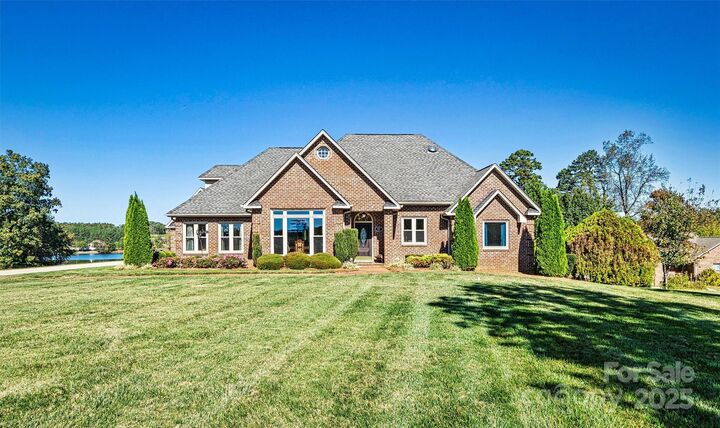 61 Island Pointe Court  Taylorsville NC 28681 photo