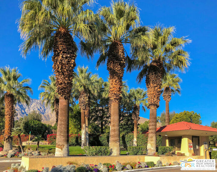 Property Photo: 675 N Los Felices Cir CA 92262