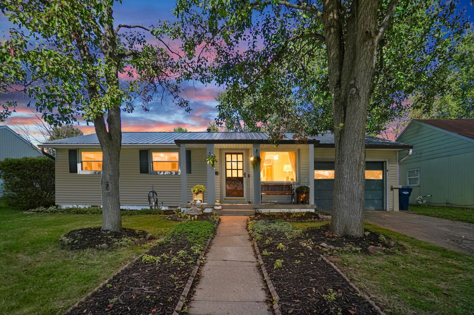Property Photo: 4524 Moraine Avenue OH 43026