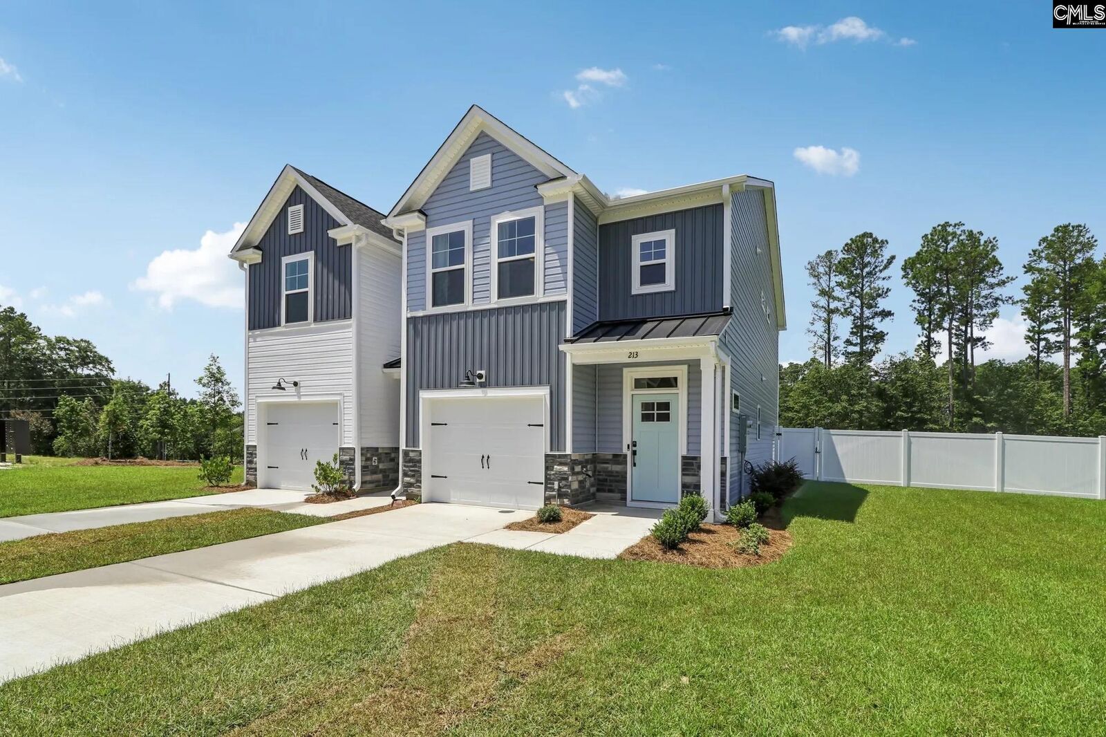 Property Photo: 2012 Armada SC 29229