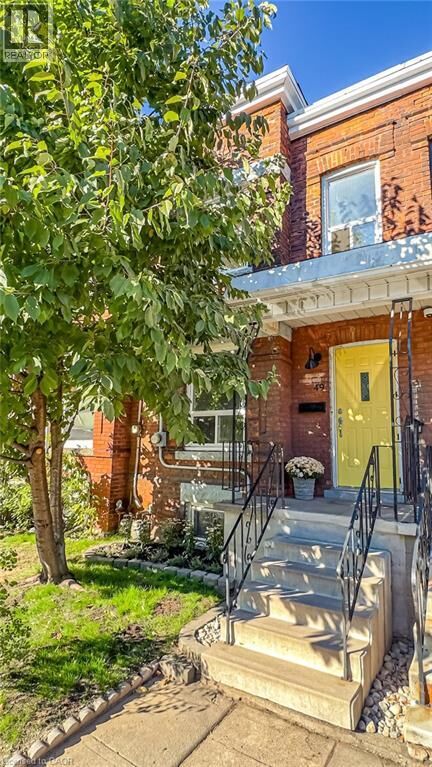 Property Photo:  49 Madison Avenue  ON L8L 5Y5