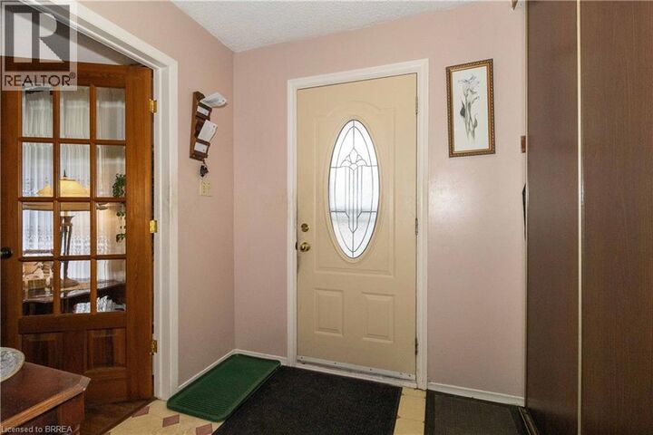 Property Photo:  11 Sigurd Jensen Court  ON N3R 6Y8