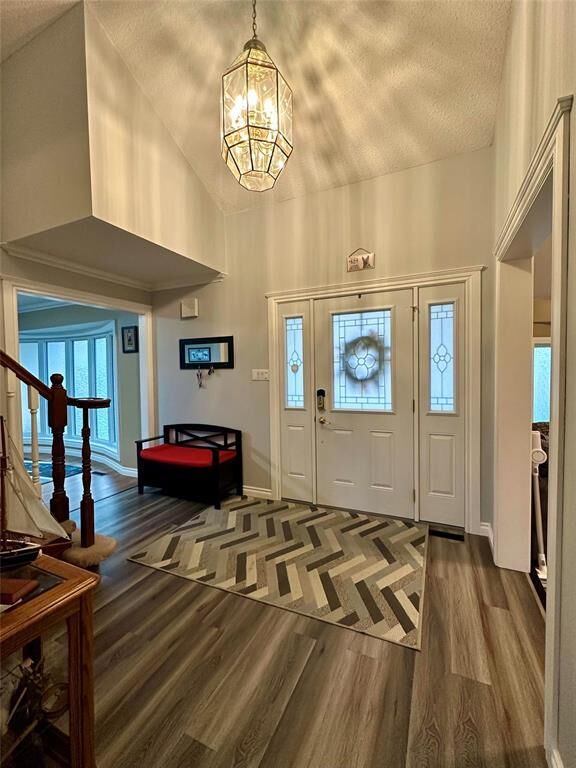 Property Photo: 86 Guymer Crescent MB R9A 1S9