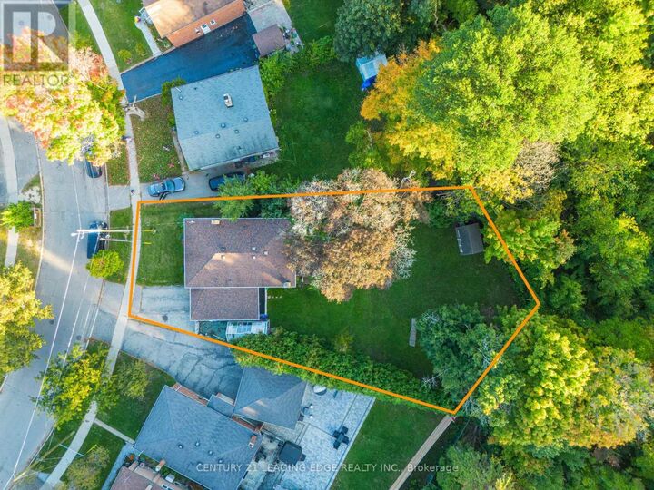 Property Photo:  50 Meldazy Drive  ON M1P 4G1