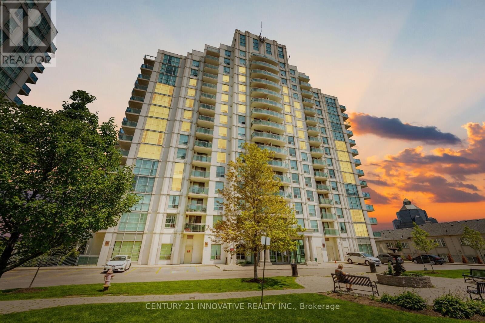 Property Photo: 8 Rosebank Drive Phf ON M1B 5Z3