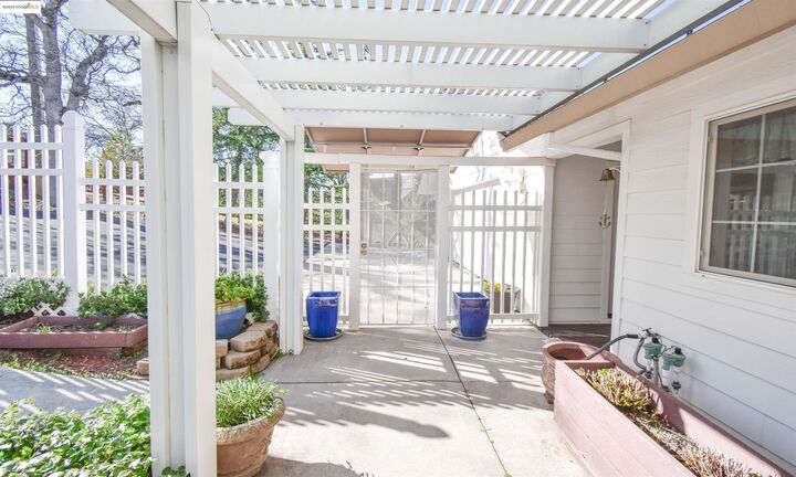 Property Photo:  15830 Ridgefield Court  CA 95370