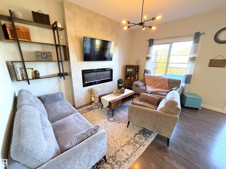 Property Photo:  98 Greenbury Close  AB T7X 0L7 