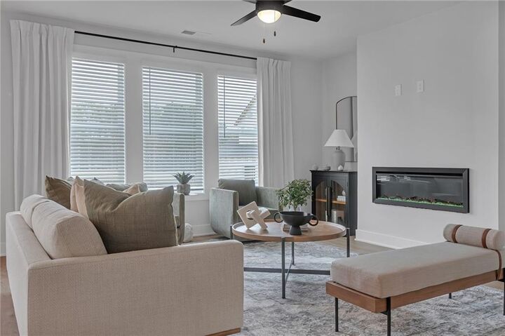 Property Photo: 224 Villa Rica Springs GA 30180