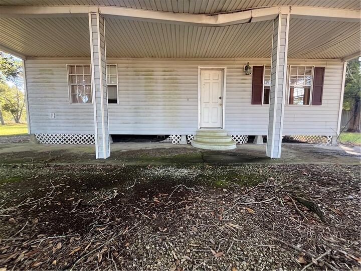 Property Photo:  114 Edwin Gremillion Road  LA 71341 
