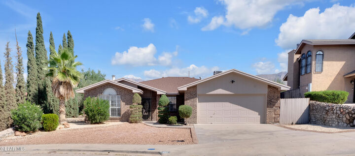 658 Bluff Canyon Circle  El Paso TX 79912 photo