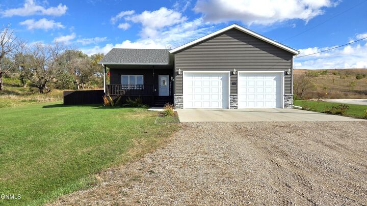 Property Photo:  1209 Evenson Drive  ND 58054 