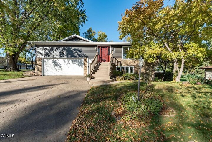 2428 Atlas Drive  Bismarck ND 58503 photo