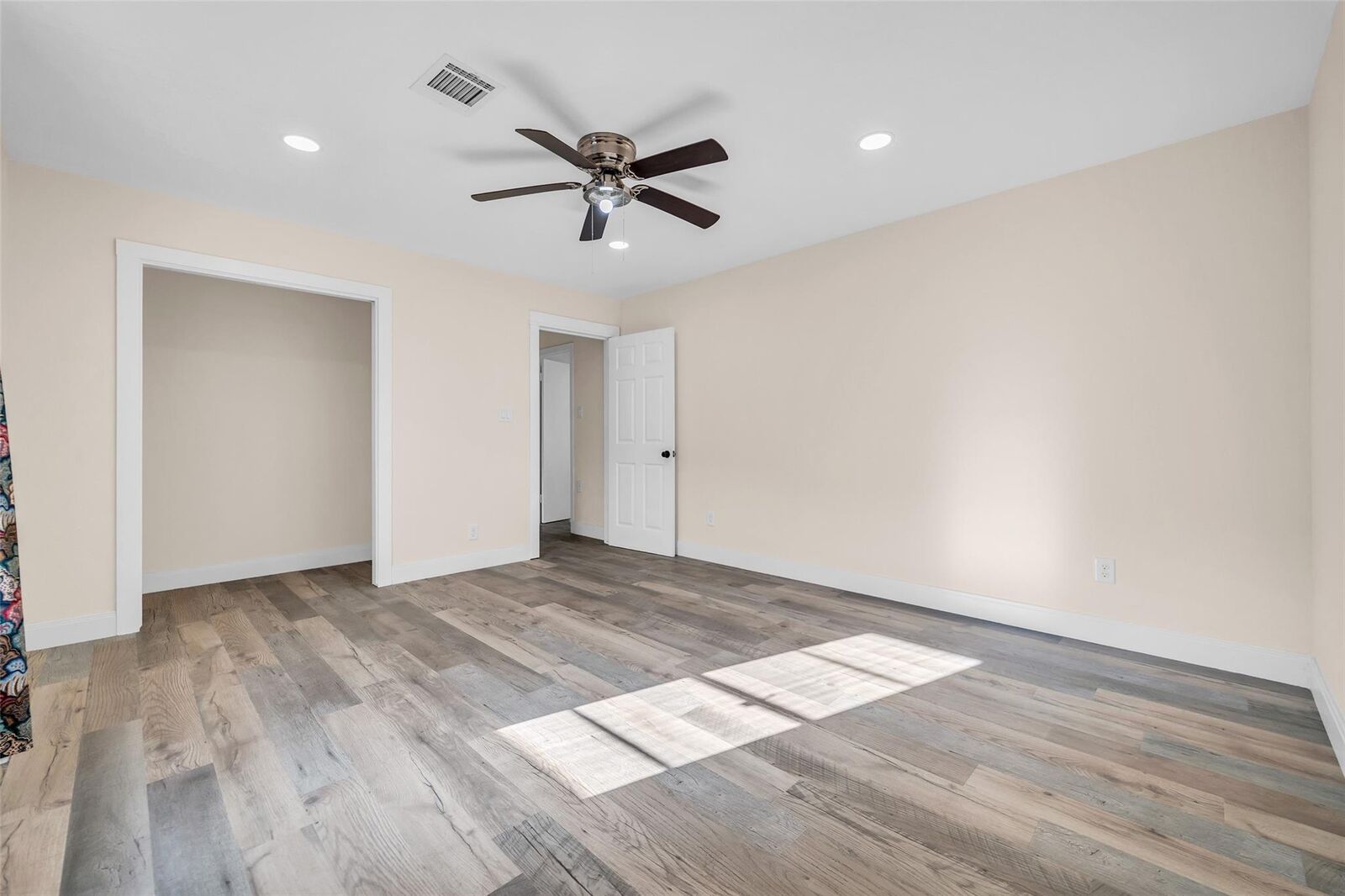 Property Photo:  4011 Markley Street  TX 77087