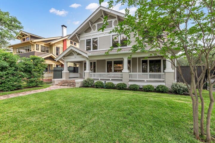 501 Avondale Street  Houston TX 77006 photo