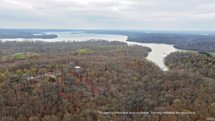 Property Photo: 7528 S Shady Side Drive IN 47401-9552