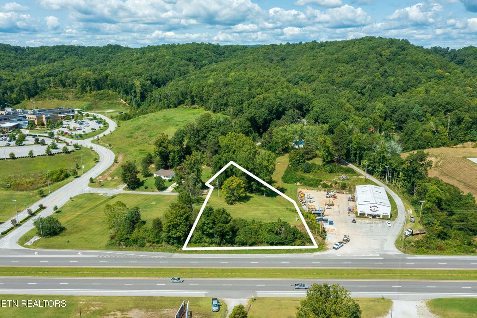 Property Photo: 2212 Roane State Hwy TN 37748