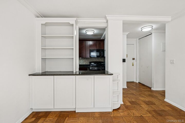 Property Photo:  16 Lake Street 3G  NY 10603 
