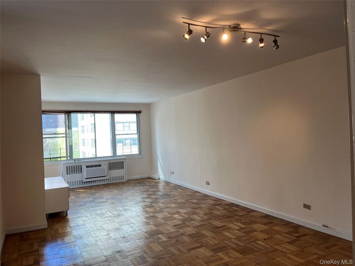 Property Photo: 201 E37 Street 7D NY 10016