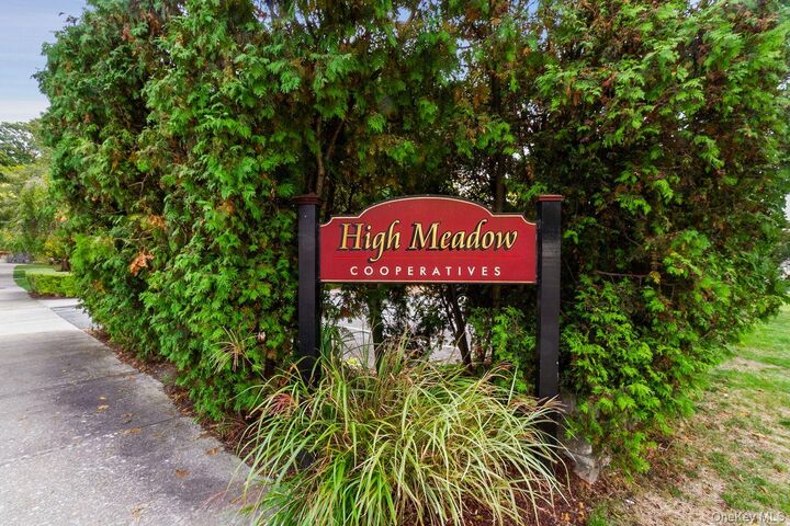 Property Photo: 84 Charter Circle 84 NY 10602