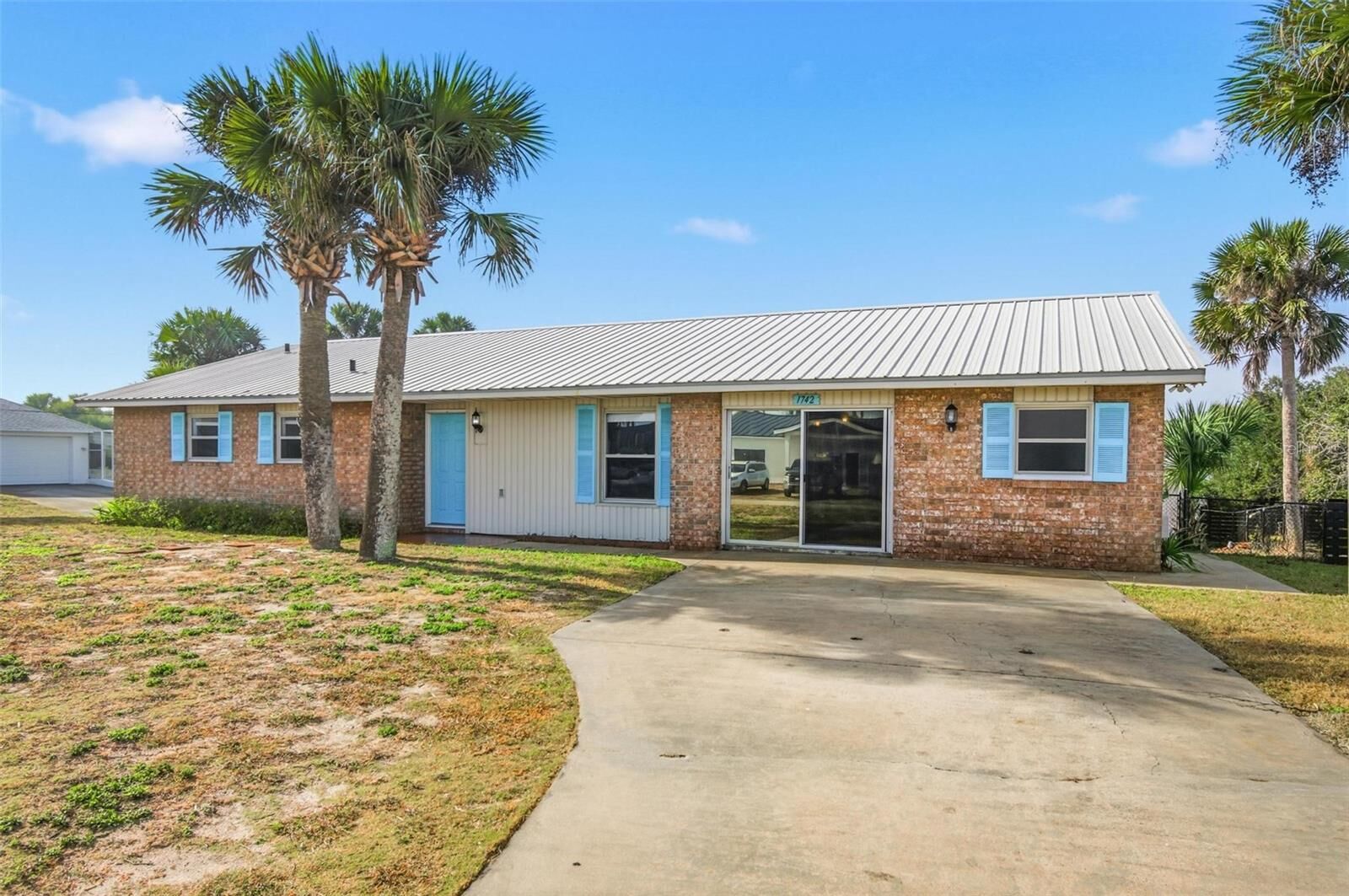 Property Photo:  1742 S Central Avenue  FL 32136 