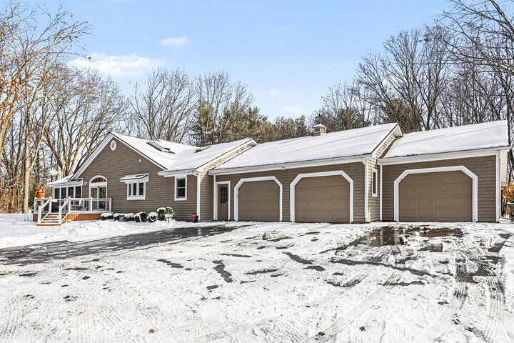 Property Photo:  100 Alto Relievo Way  MI 49068 