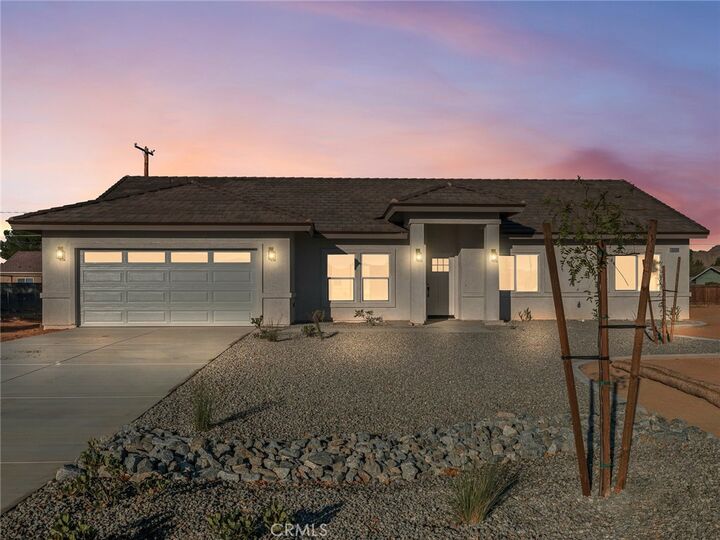 Property Photo:  15590 Dale Evans Parkway  CA 92307 