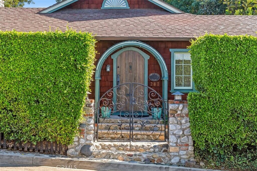 Property Photo:  287 Myrtle Street  CA 92651 