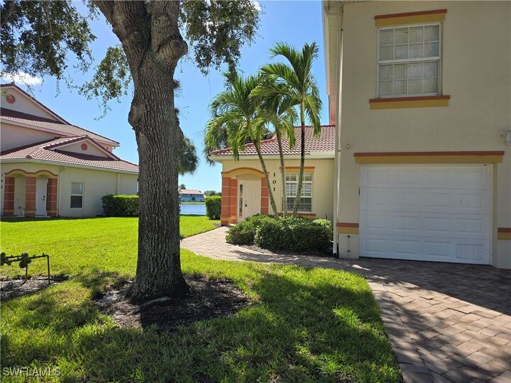 Property Photo: 25069 Peacock Lane 101 FL 34114