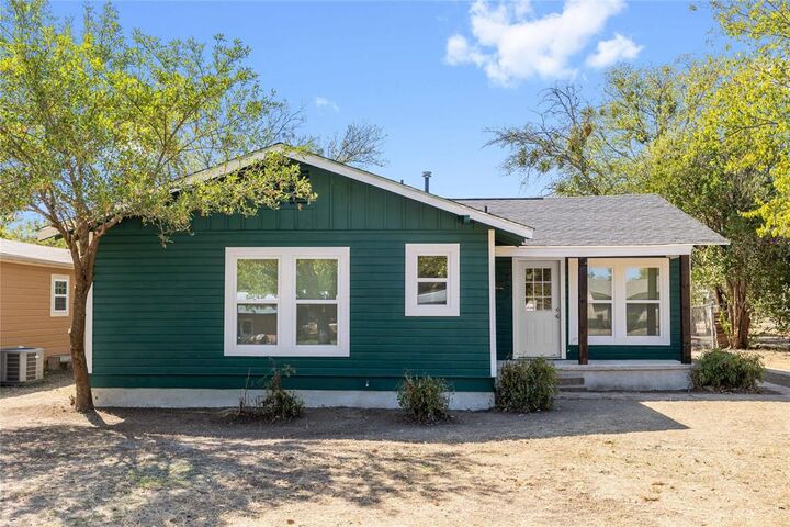 Property Photo: 2105 4th Street TX 76801