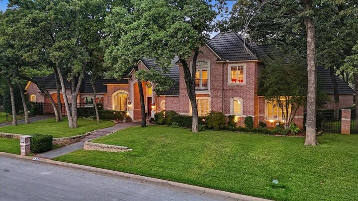 Photo de la propriété:  5009 Deerwood Park Drive  TX 76017