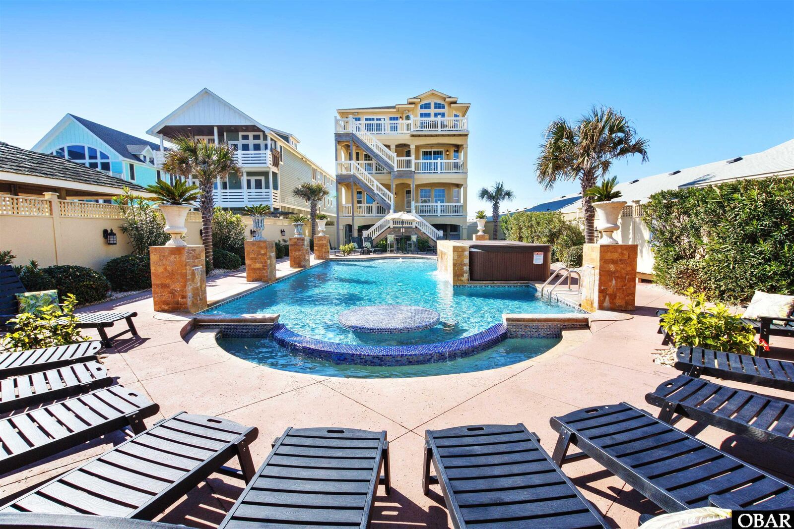 Property Photo: 701 S Virginia Dare Trail NC 24948