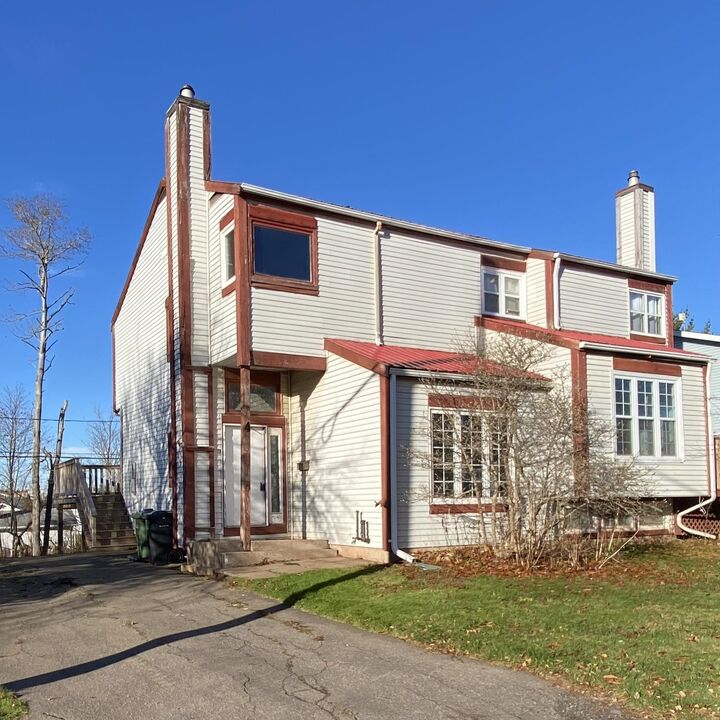 4 Hutchinson Court  Charlottetown PE C1A 9H7 photo