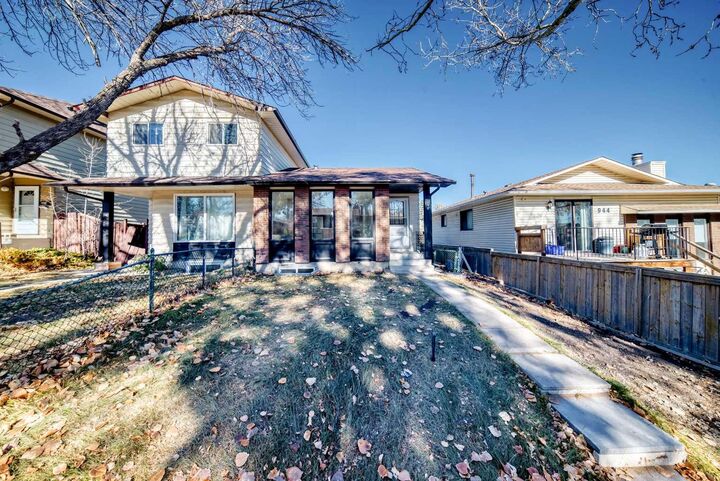 Property Photo: 946 Berkley Drive NW AB T3K 1A2