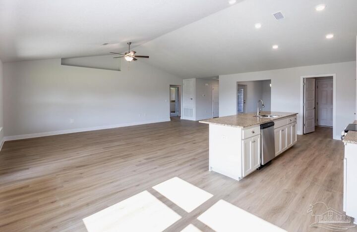 Property Photo: 5345 Hidden Pines Cir FL 32583