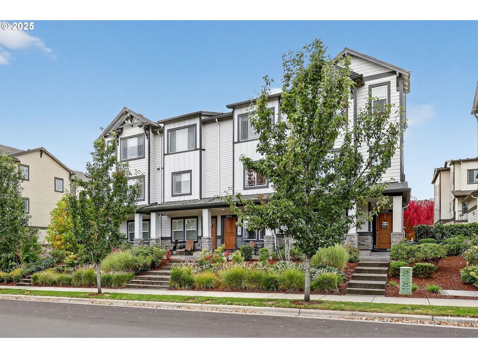 Property Photo:  28635 SW Orleans Ave  OR 97070 