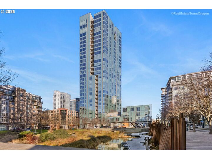 Property Photo: 1022 NW Overton St OR 97209