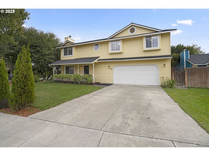 Property Photo: 1950 NW Ivy Pl OR 97756