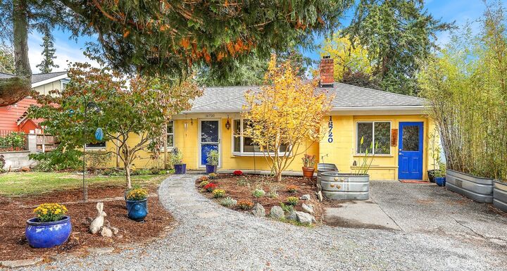 16720  North Park Avenue N  Shoreline WA 98133 photo