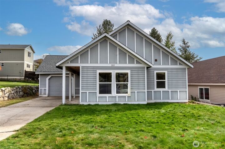 205  Washington Street  Winthrop WA 98862 photo