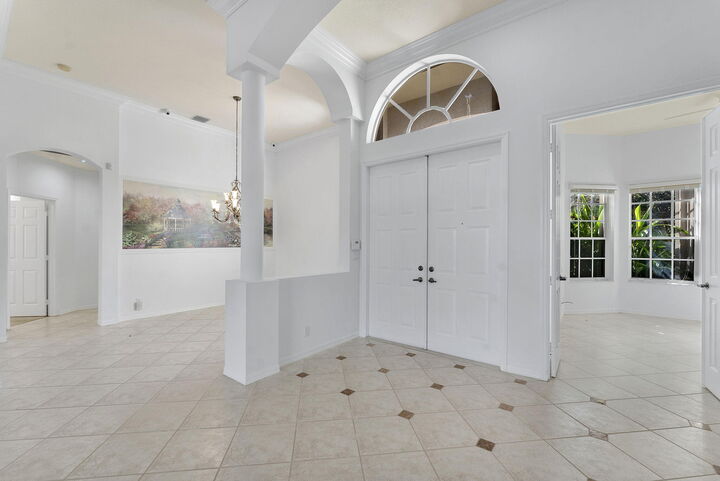 Property Photo: 7437 Viale Michelangelo FL 33446