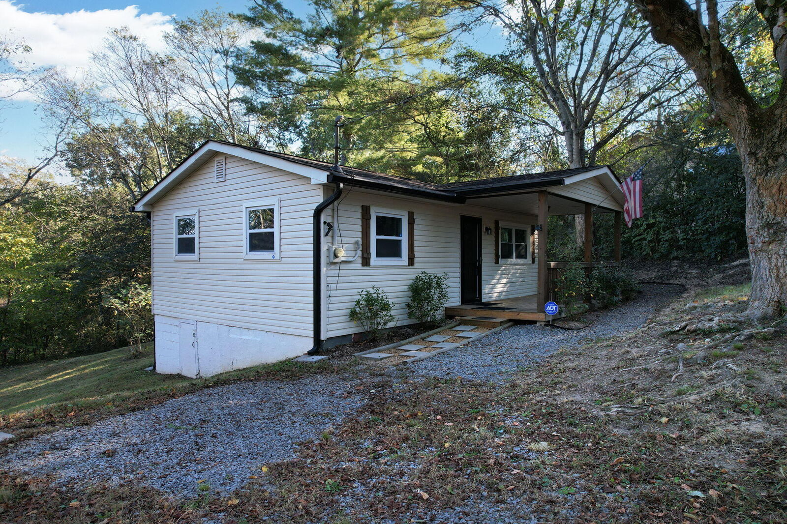 Property Photo:  1050 11th Street SE  TN 37311