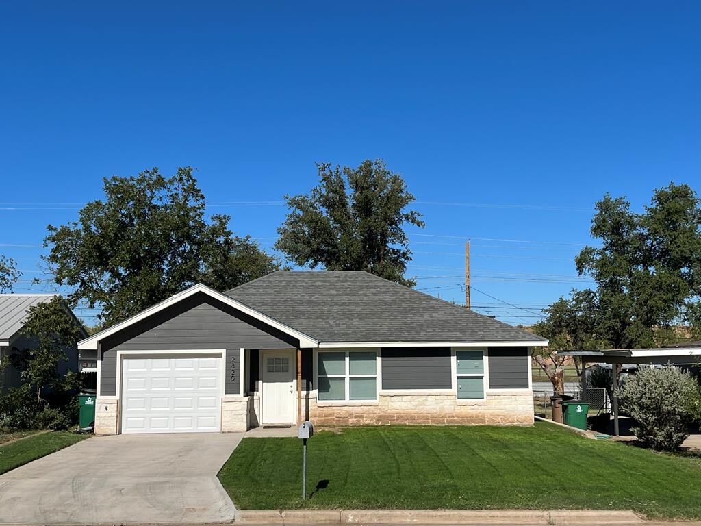 Property Photo:  2820 W Field St  TX 76903