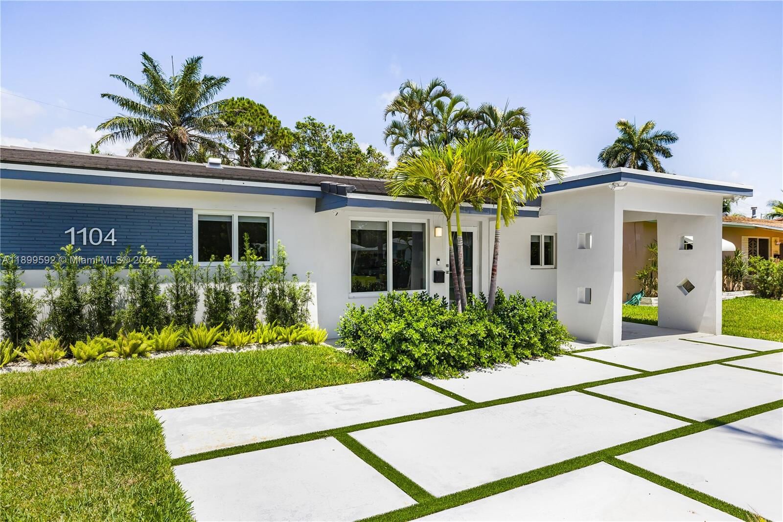 Property Photo:  1104 N 13th Ter  FL 33019