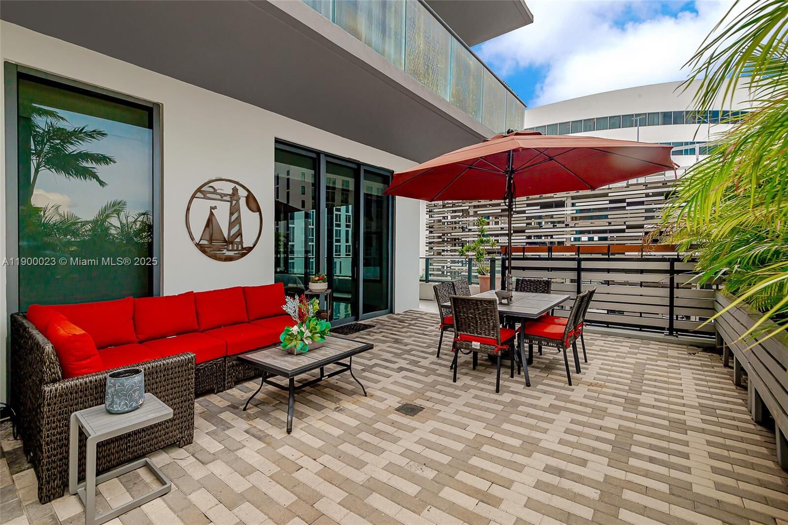 Property Photo: 2960 NE 207th St 505 FL 33180