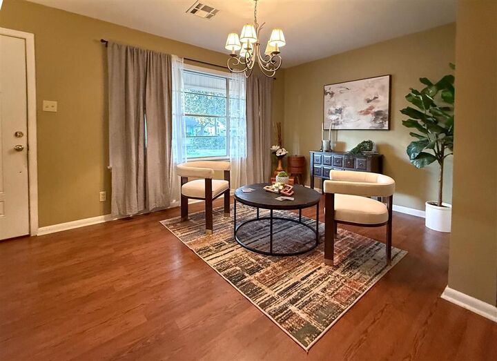 Property Photo:  131 Irvin Street  LA 70605 