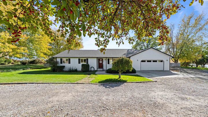 Property Photo: 334 Tuttle Ln WA 99323
