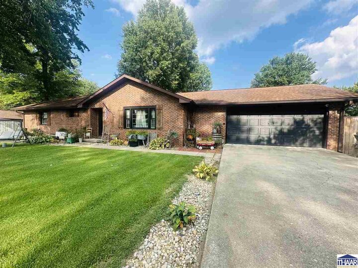 Property Photo: 1315 N Walnut Street IN 47834