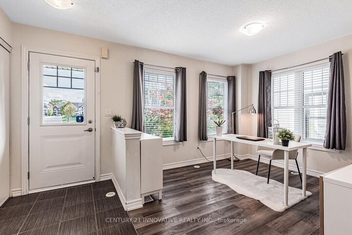 Property Photo:  95 Milt Storey Lane  ON L4A 1Y4